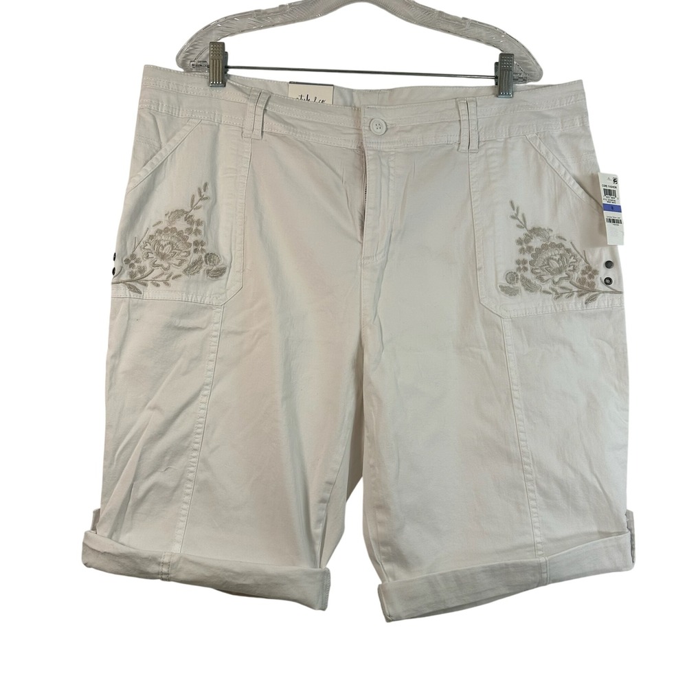 Style & Co Womens 18 Bermuda Shorts Bright White Floral Embroidered Mid Rise